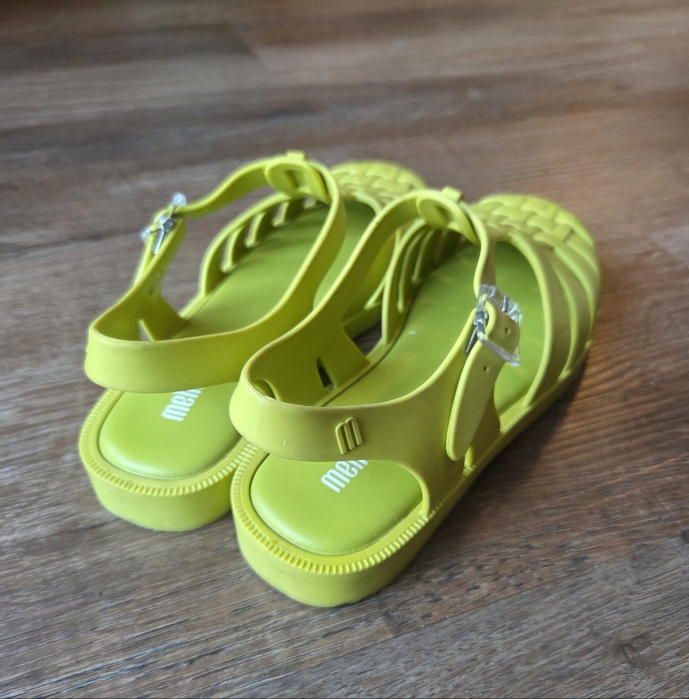 Melissa Possession Sandal in Neon Yellow Green womens size 6 - Picture 5 of 9
